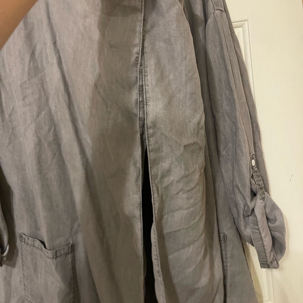 Intro. Gray Lightweight Waterfall Open Front Shaw… - image 4